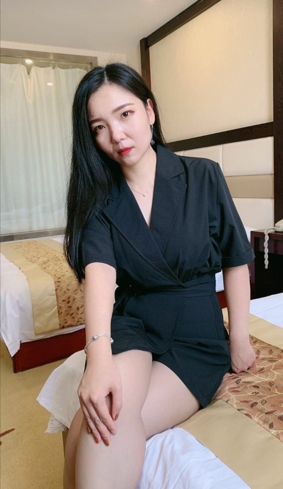 VIP录音精品网友系列【一】02女网友真会享受